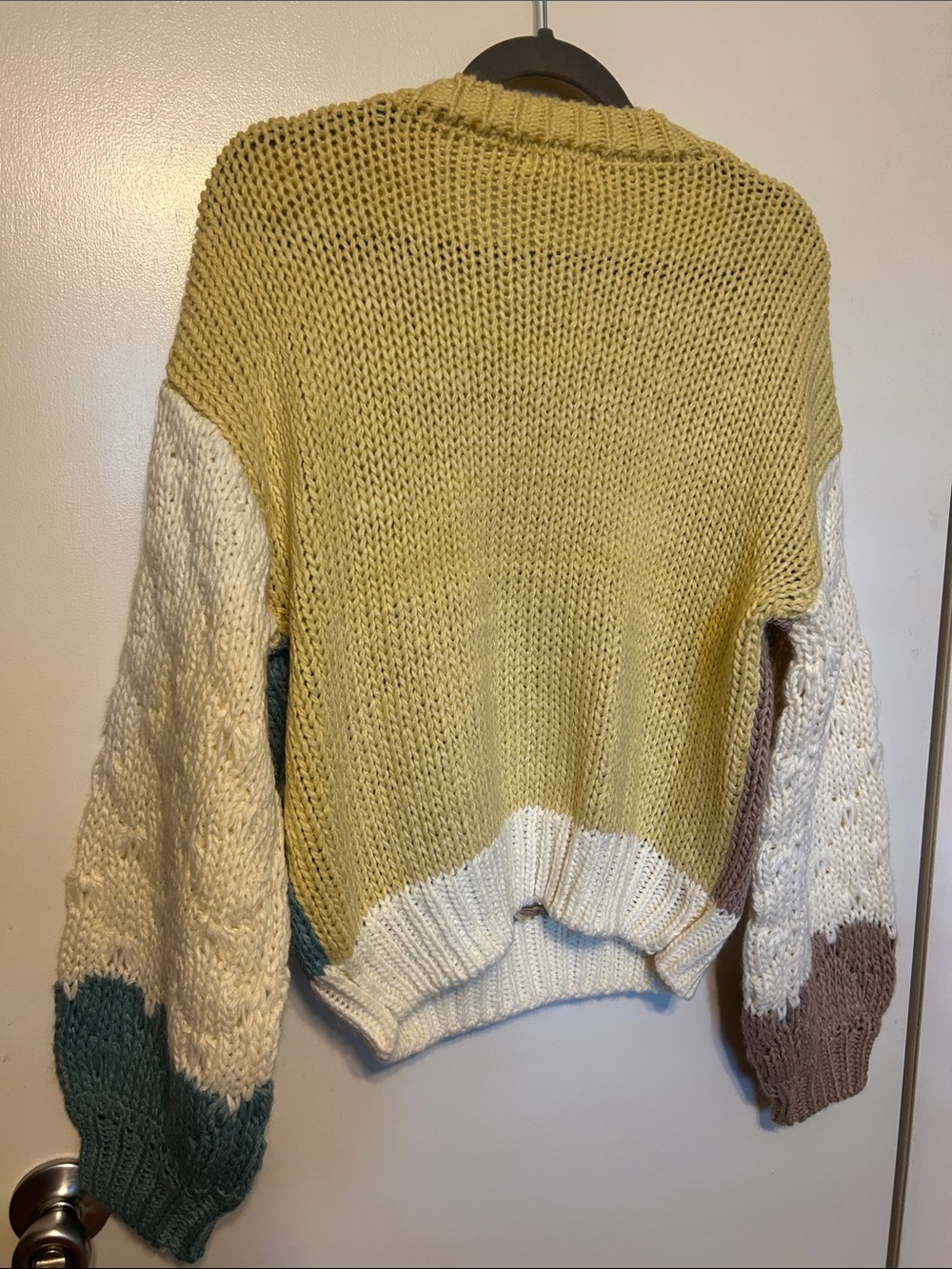 NWT Colorblock Sweater - Picture 4 of 4